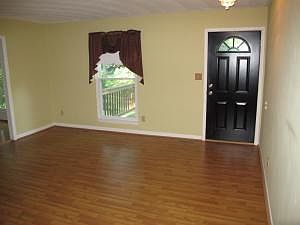 3rd image of 4919 Cherokee Hills Dr