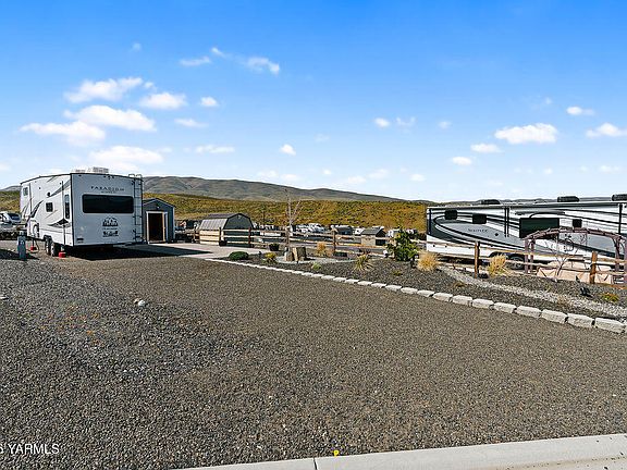 3rd image of 1769 Naches Wenas Rd #41