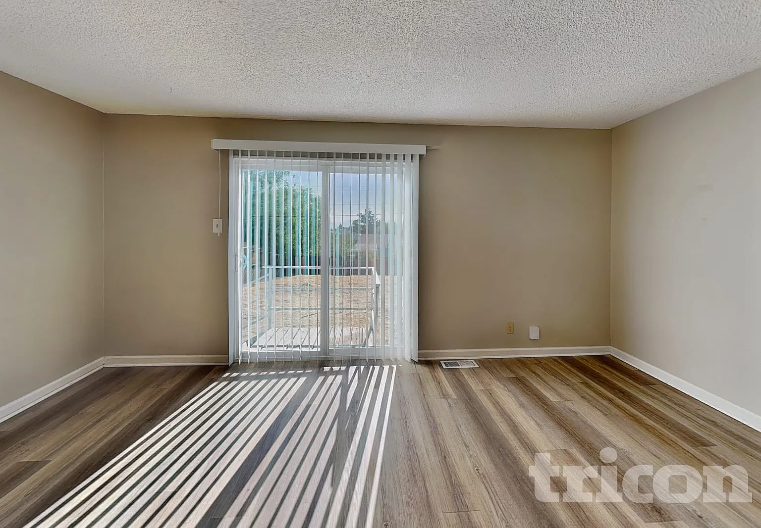 3445 Kings Row Reno NV — Photo 3