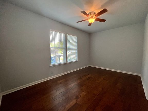 4th image of 609 W O'Dell St