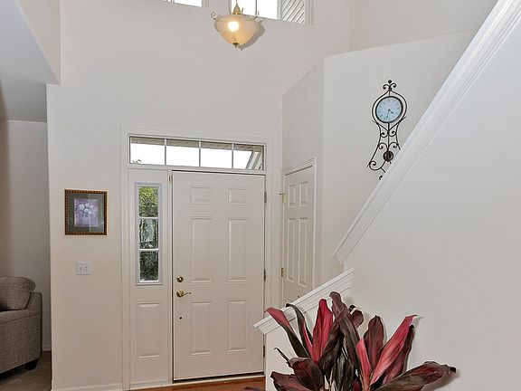 3rd image of 1301 Prescott Dr
