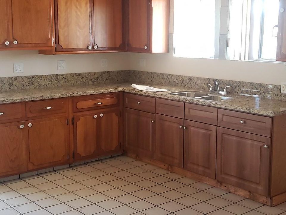 1st image of 717 Lagoon Ave