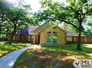 10105 Crestline Trl, Burleson, TX 76028