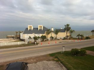 1900 Bay Shore Dr, Rockport, TX 78382
