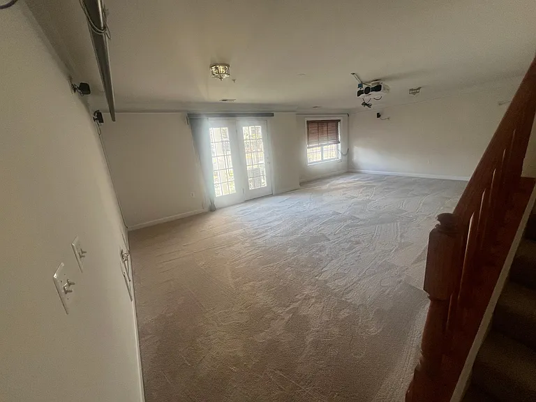 13645 Venturi Ln — Photo 8