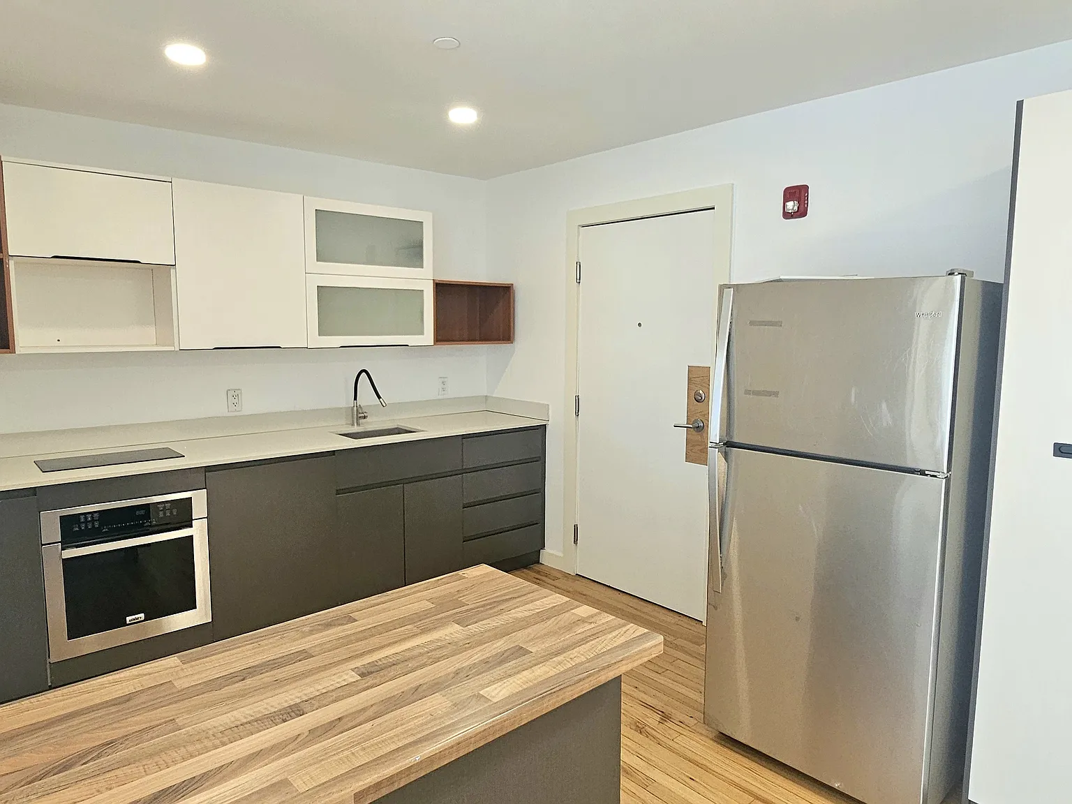 2 bed, $1,500 — Photo 2