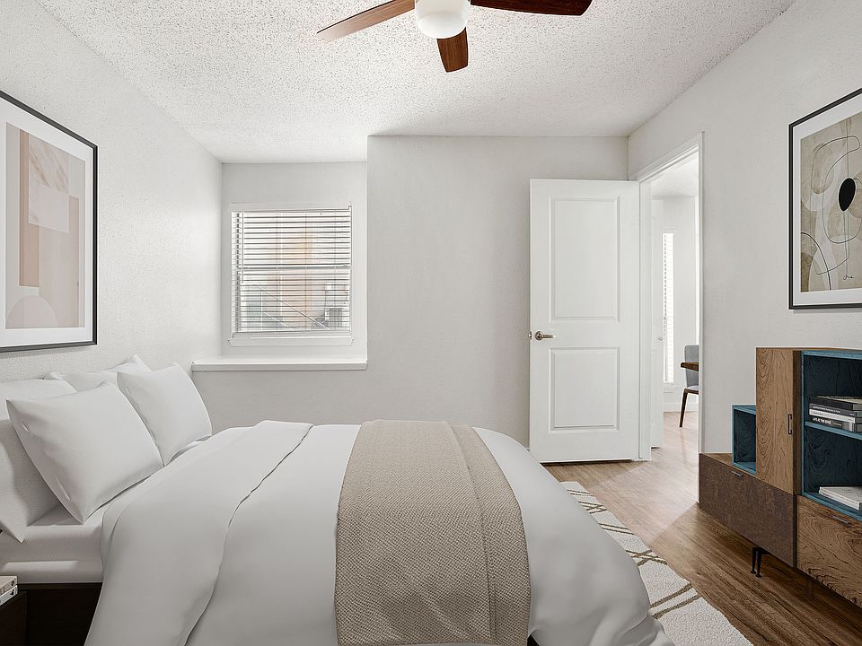 C242440 TheWestside_VS Stills_2B2B_Bedroom2