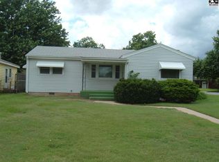 619 Welton St, Pratt, KS 67124