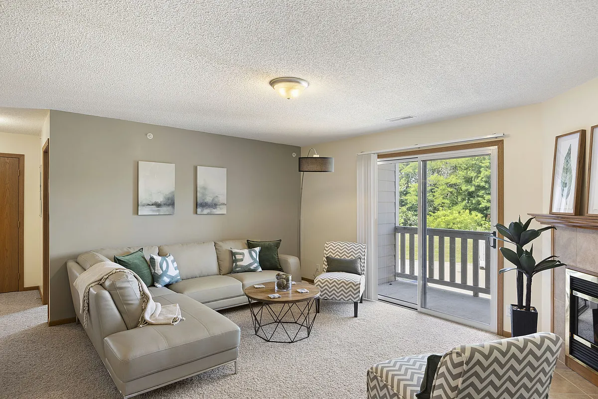 Building Photo - Pebblebrook Apartments
