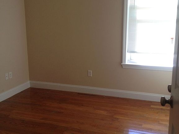 3rd image of 30 Circuit St #1