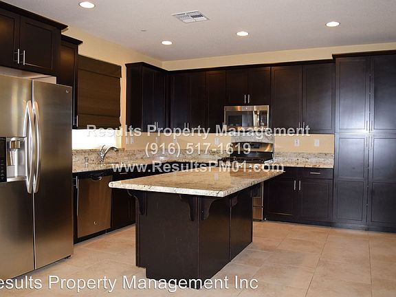 4th image of 525 Dijon Pl