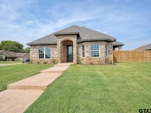 1496 White Bear Trl, Lindale, TX 75771