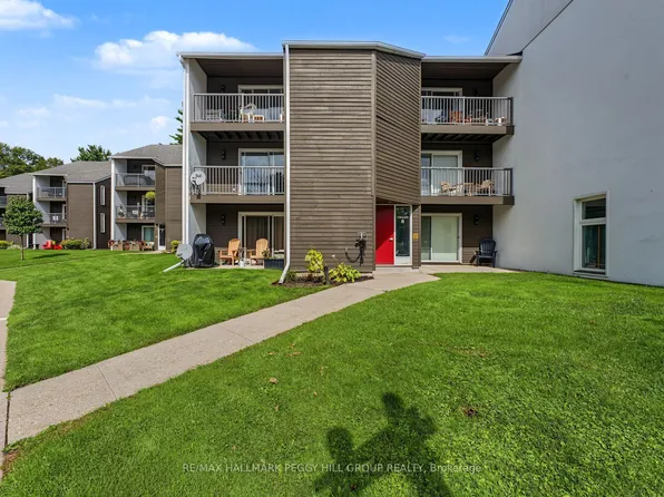 1102 Horseshoe Valley Rd W #215, Oro Medonte, ON L4M 4Y8