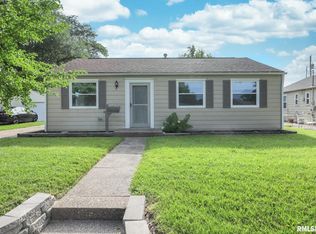 1016 40th St, Moline, IL 61265
