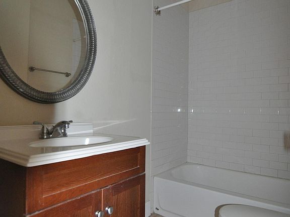 5th image of 1819 W Hills Ave APT 6A