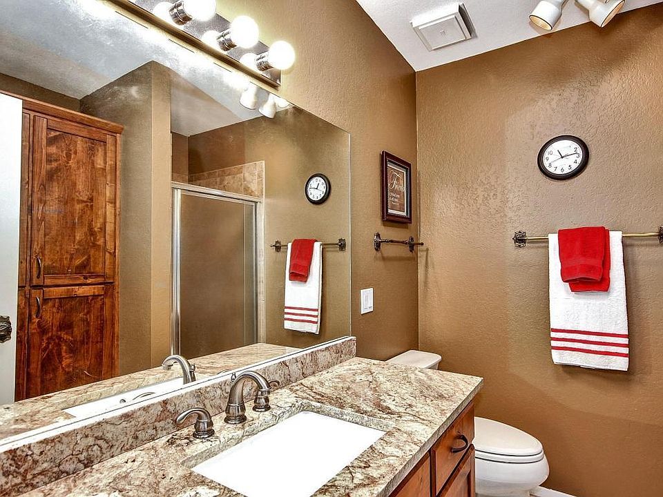 1st image of 663 W Placita Nueva