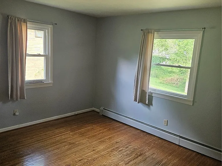 80 David Ave — Photo 9
