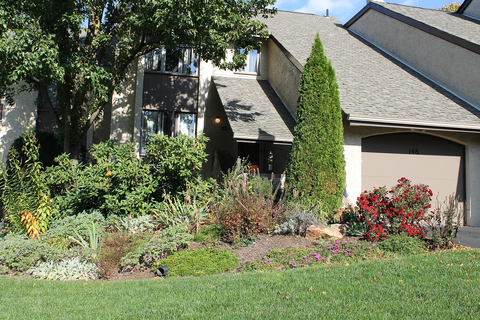 148 Golf Club Dr photo 1
