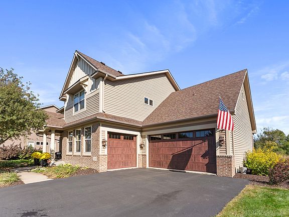 3rd image of 6224 Urbandale Ln N