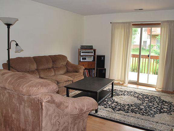 2nd image of 2482 Eagles Cir Unit 3