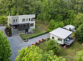 21-13 Wild Pine Ct, Leicester, NC 28748