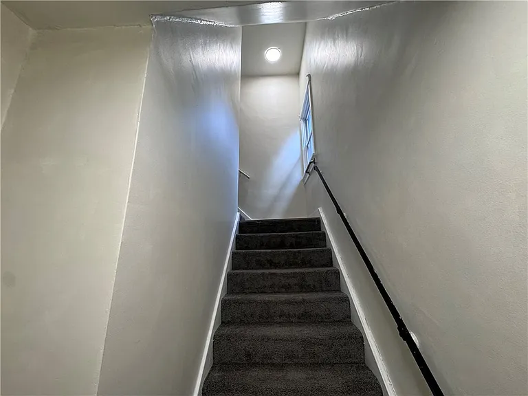 5944 Phillips Ave — Photo 4