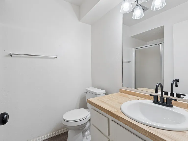 2700 E Shoreridge Ave #2700 — Photo 25