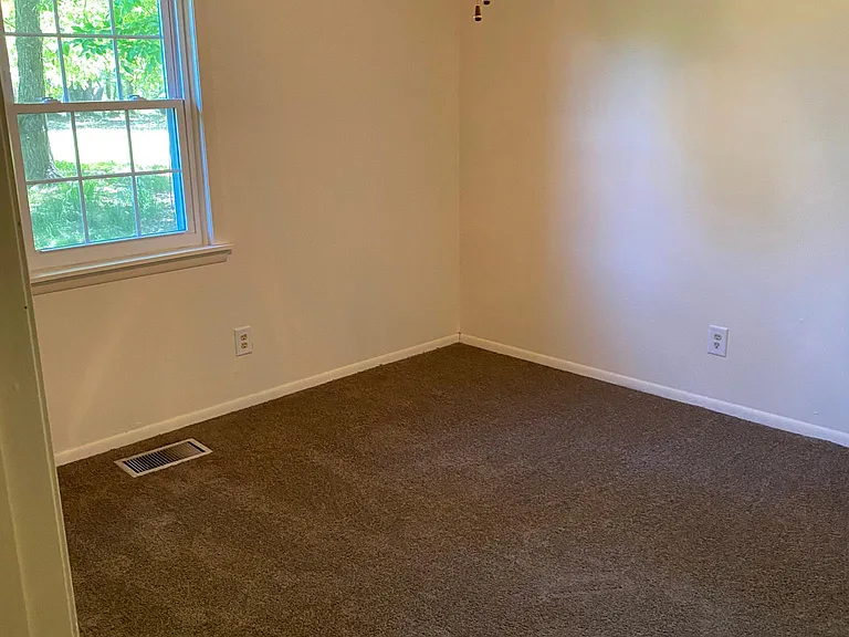 106 Crooked Creek Ln — Photo 8