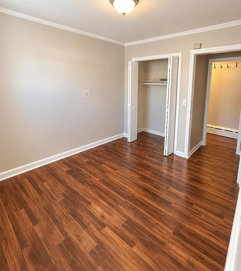 1 bed, 2489 sqft, $2,100 — Photo 4