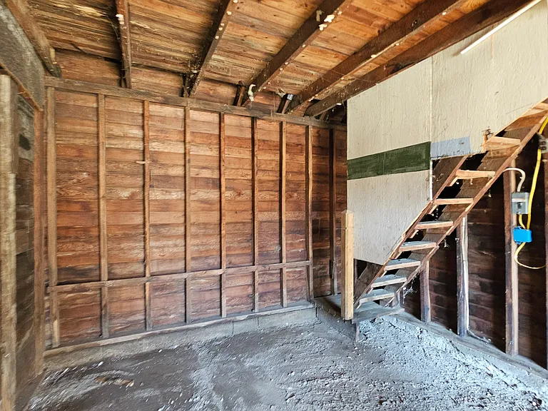 1331 Spy Run Ave #2 — Photo 6