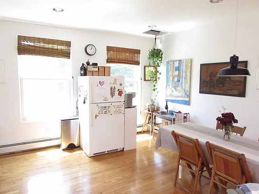 Rented by Tyler Vincent Real Estate Inc | media 17