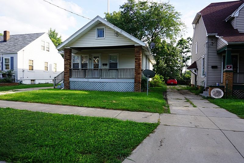 2nd image of 1320 W Gift Ave