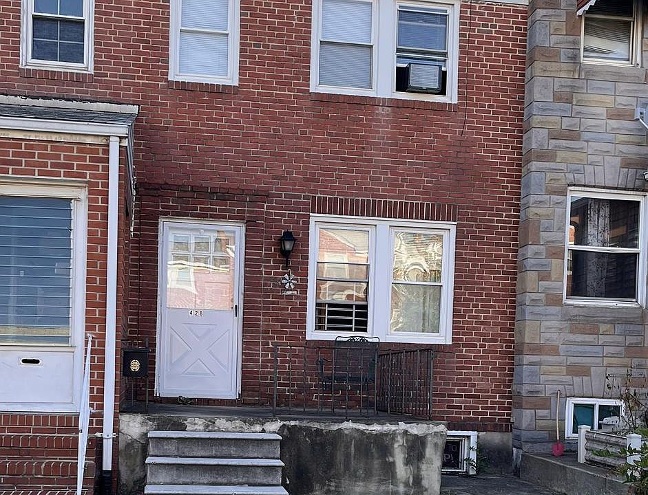 2nd image of 428 Gusryan St