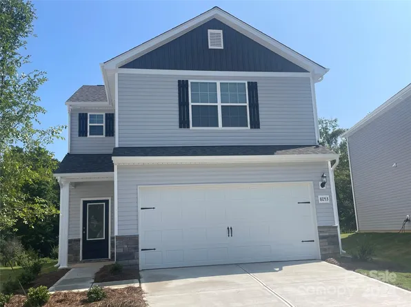 8053 Moose Creek Dr, Charlotte, NC 28214