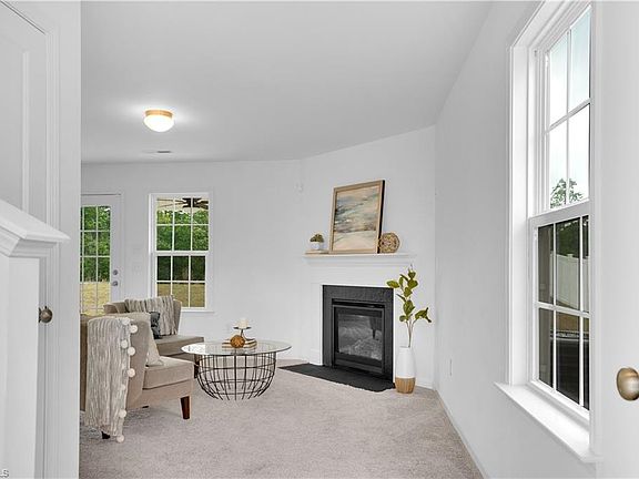 4th image of 853 Sage Hill Dr