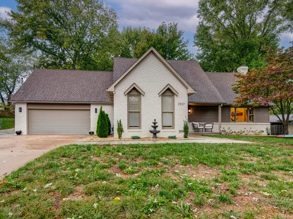 2517 S Camber Avenue, Springfield, MO 65809