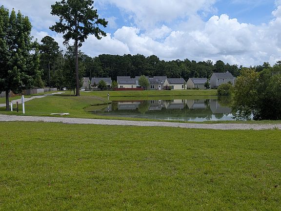 2nd image of 131 Brittondale Rd