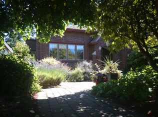 1548 Thorndyke Ave W, Seattle, WA 98199