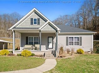 2935 Newhouse Dr, Charleston, WV 25302