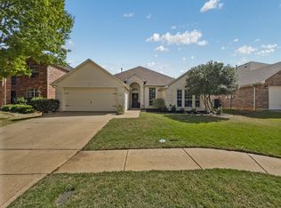 2514 Mustang Dr, Arlington, TX 76001