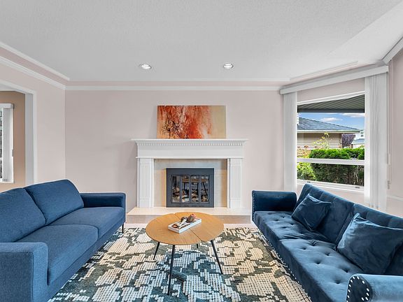 3rd image of 5446 Lackner Cres