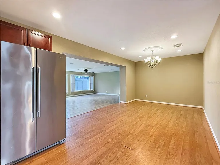 117 E Lake Roy Dr SE — Photo 6