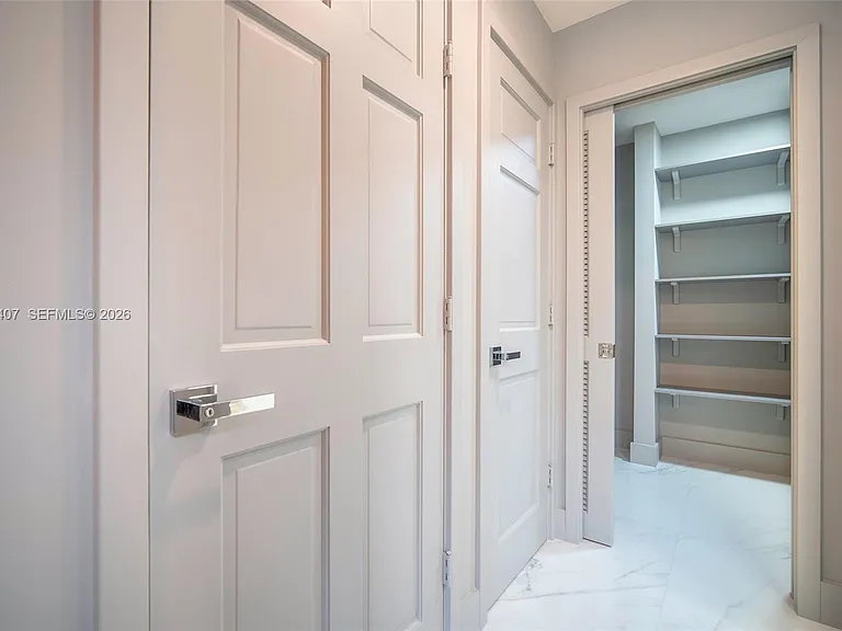 19211 Fisher Island Dr #19211 — Photo 26