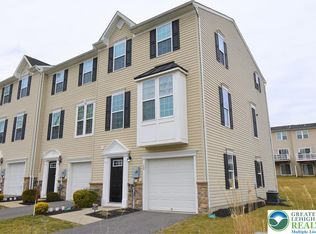 12 Yellow Rose Ln, Palmer Township, PA 18045