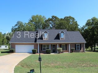 70 Oak Wood Ln, Covington, GA 30016