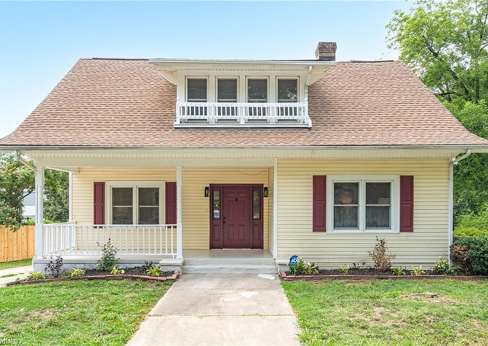 1st image of 258 Lakeside Ave
