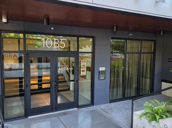 1085 103rd Ave NE APT 206, Bellevue, WA 98004