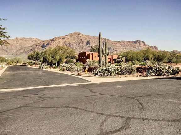 3rd image of 4179 S Willow Springs Trl
