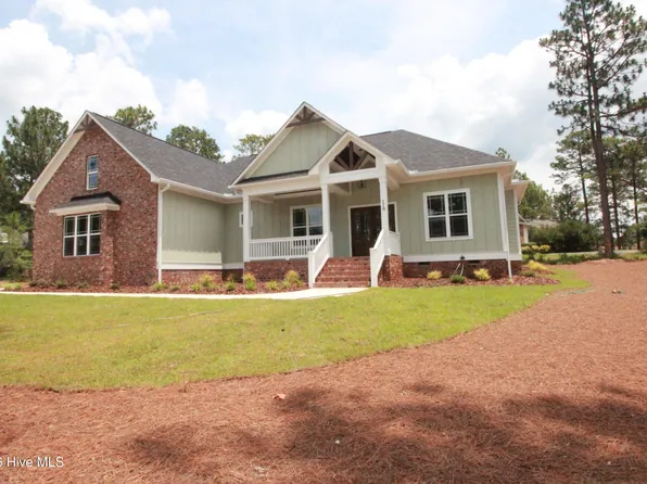 110 Lawrence Overlook, Seven Lakes, NC 27376