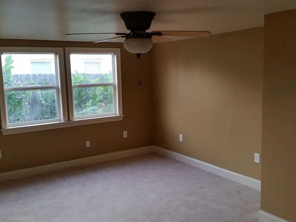1st image of 2363 Prentiss Ave